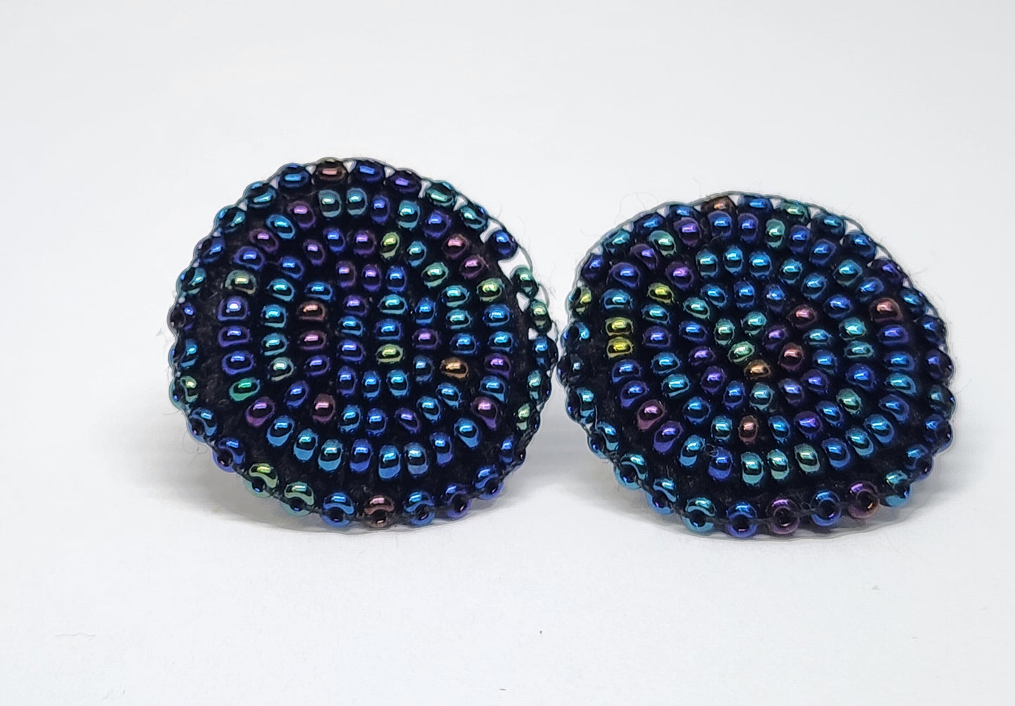 Metallic Studs (2cm)