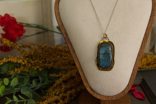 Mirror of Worth | Wordkeeper Collection