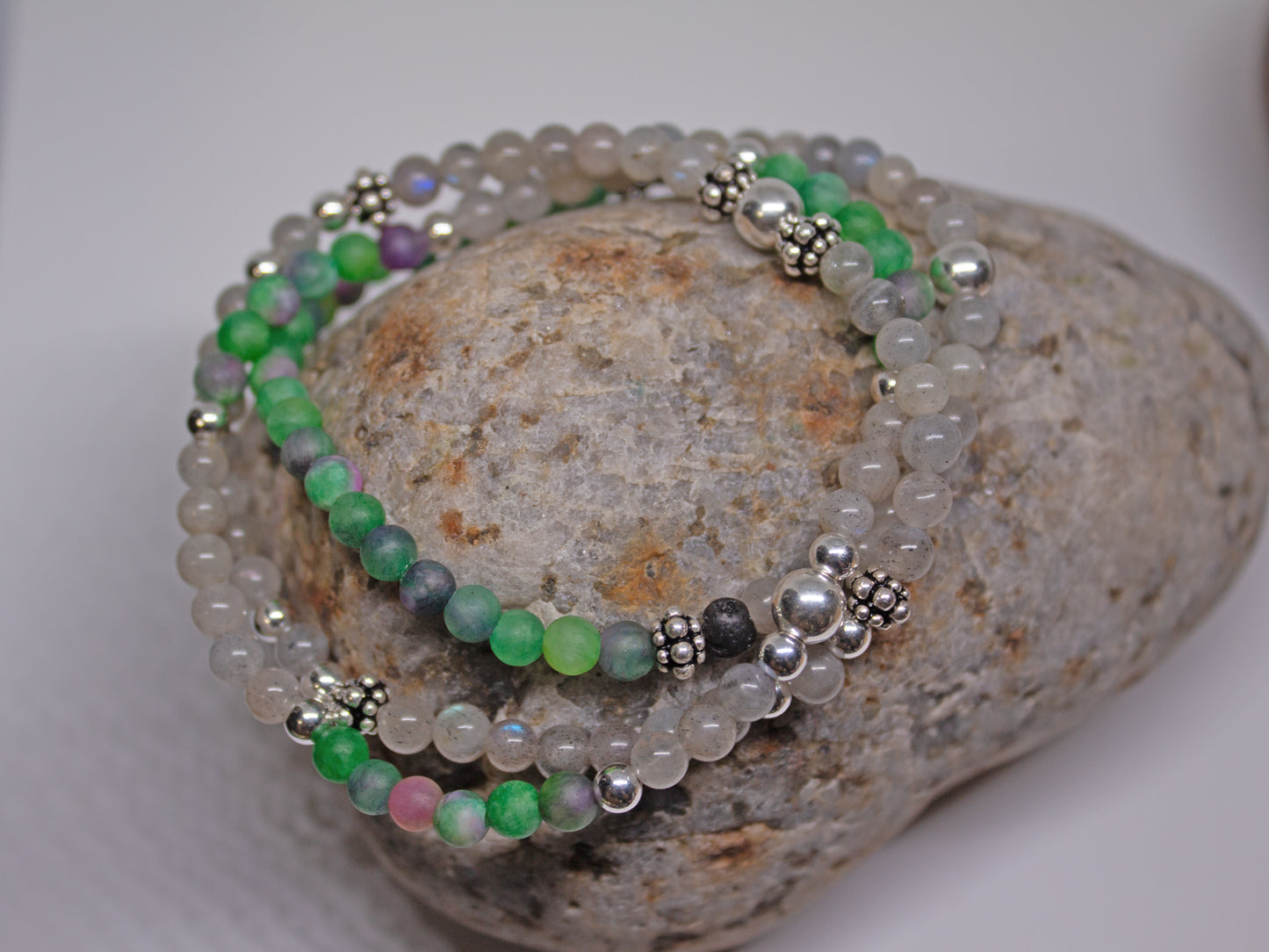 Transformation & Calm – 4mm Labradorite & Matte Jade Bracelet