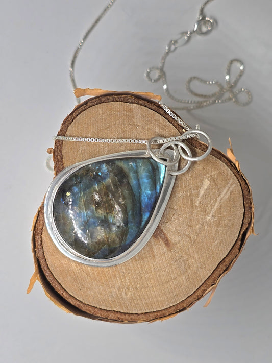 Mystic Elegance – Labradorite Teardrop Necklace in Sterling Silver